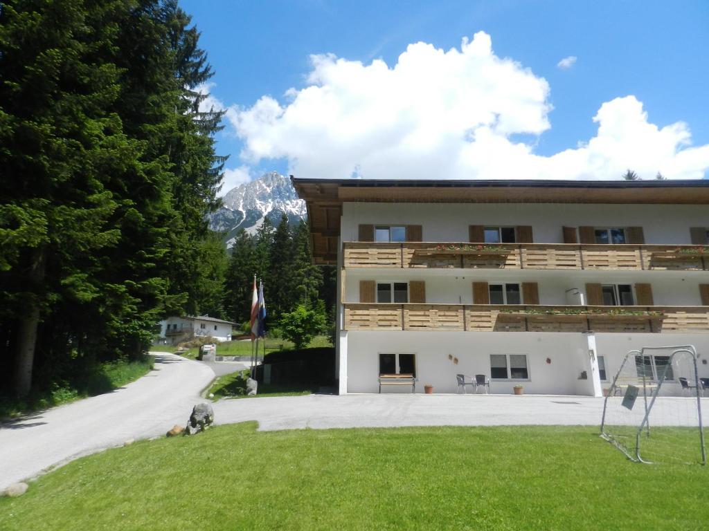 Pension Und Appartements Hartkaiser Ellmau Exteriér fotografie