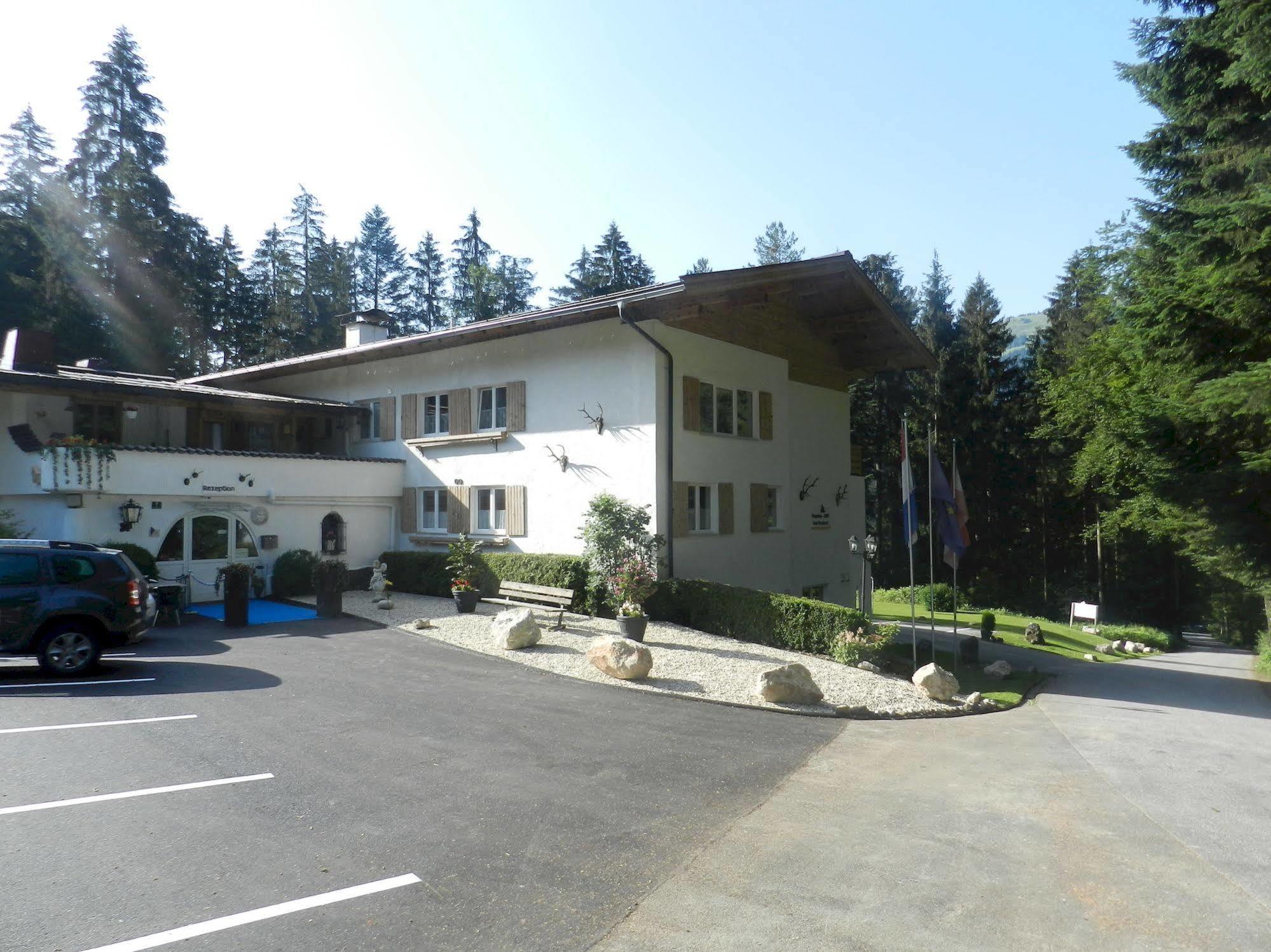 Pension Und Appartements Hartkaiser Ellmau Exteriér fotografie