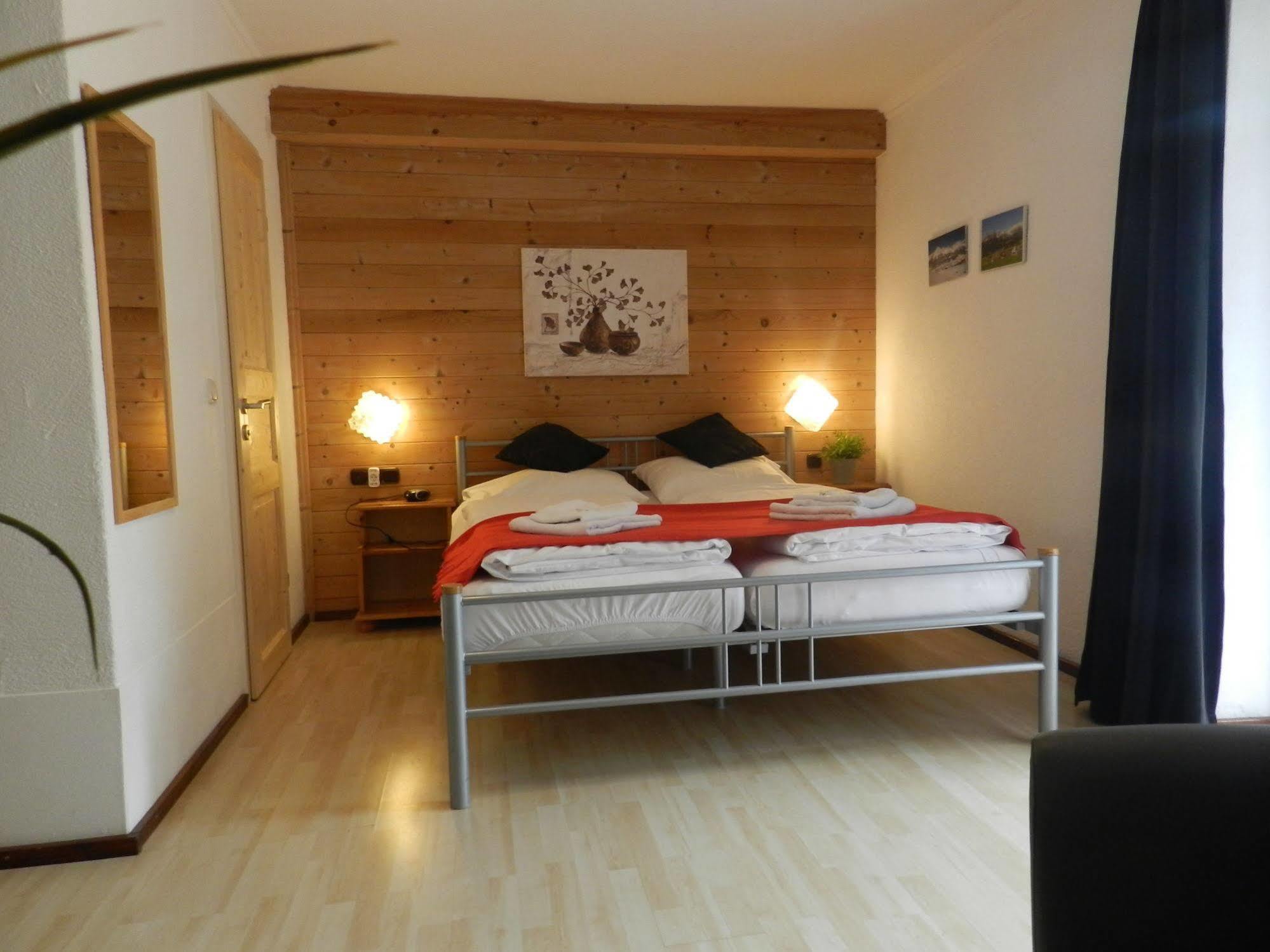 Pension Und Appartements Hartkaiser Ellmau Exteriér fotografie
