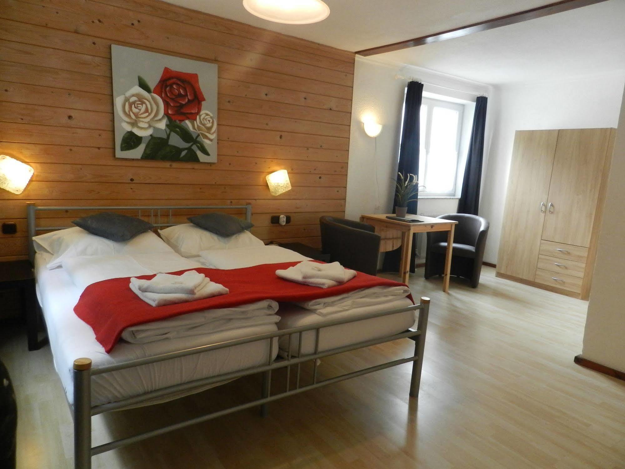 Pension Und Appartements Hartkaiser Ellmau Exteriér fotografie