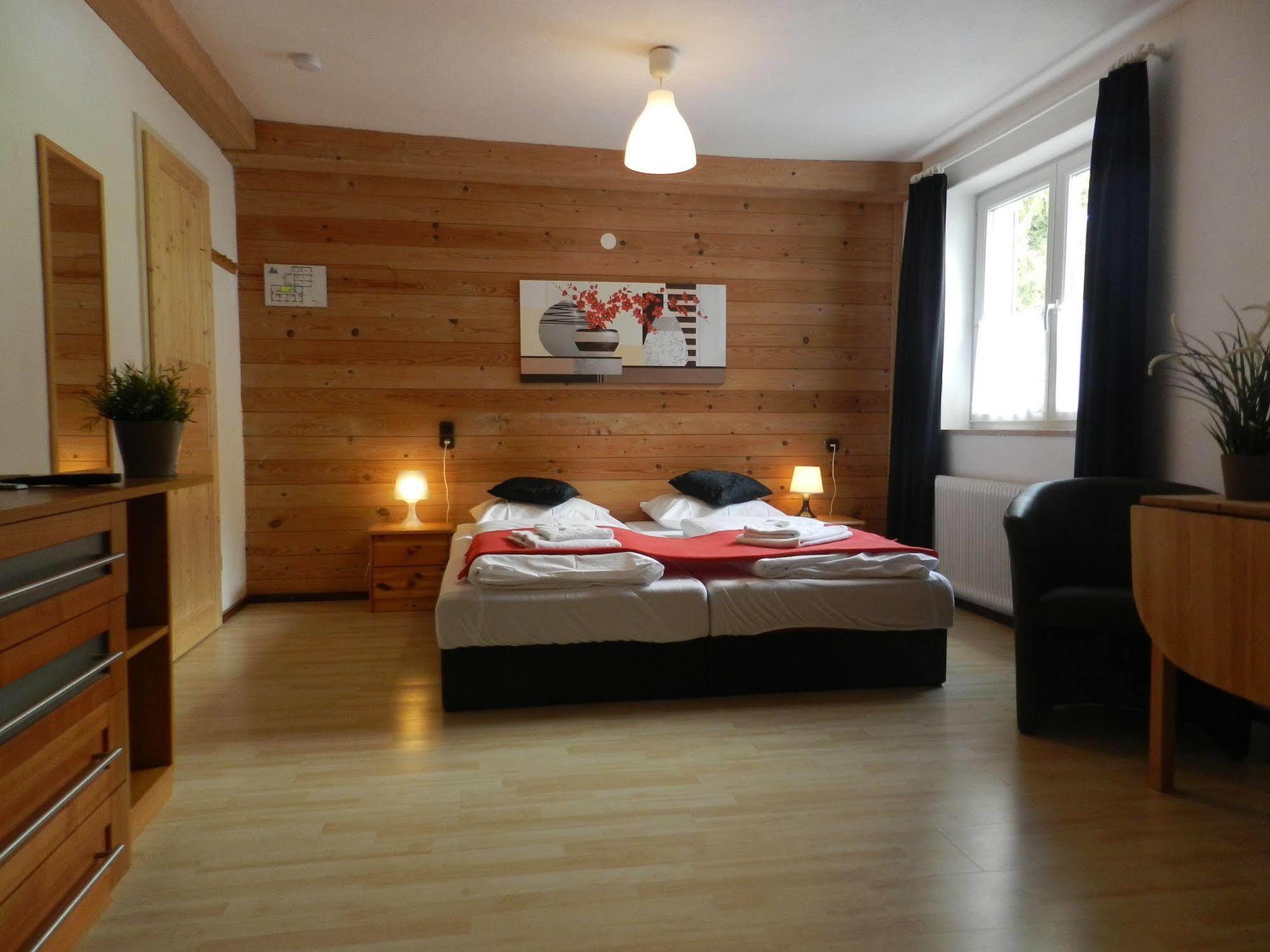 Pension Und Appartements Hartkaiser Ellmau Exteriér fotografie